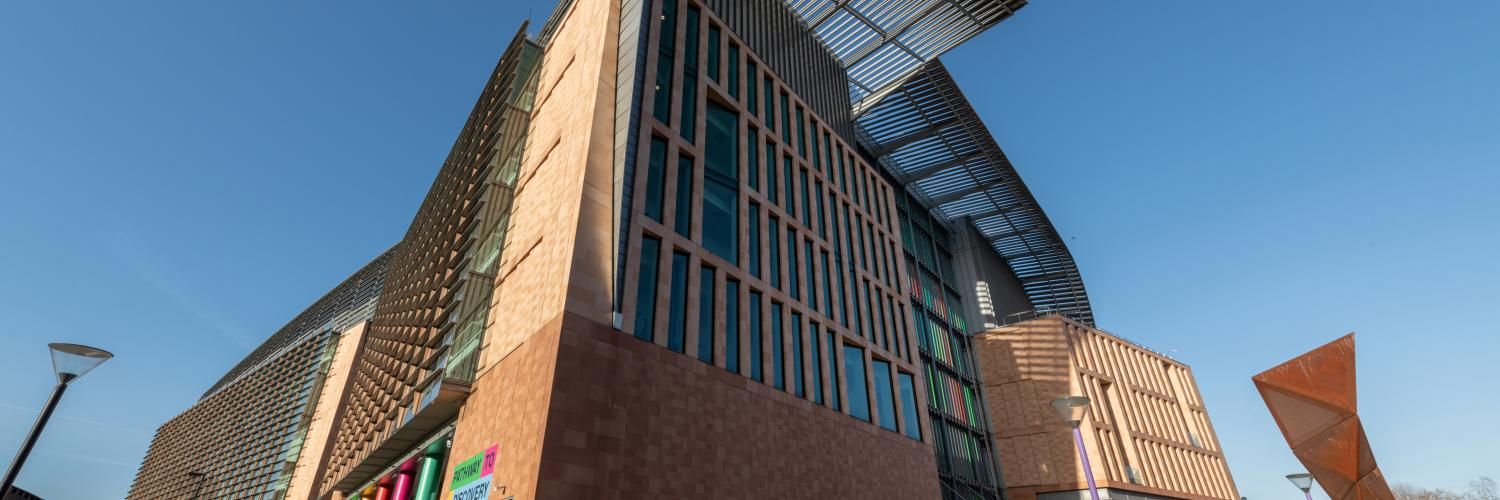 Crick exterior